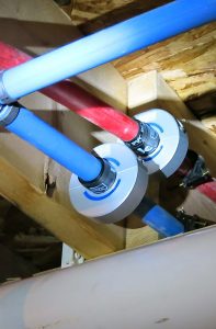 Merus Rings installed on the hot and cold water line