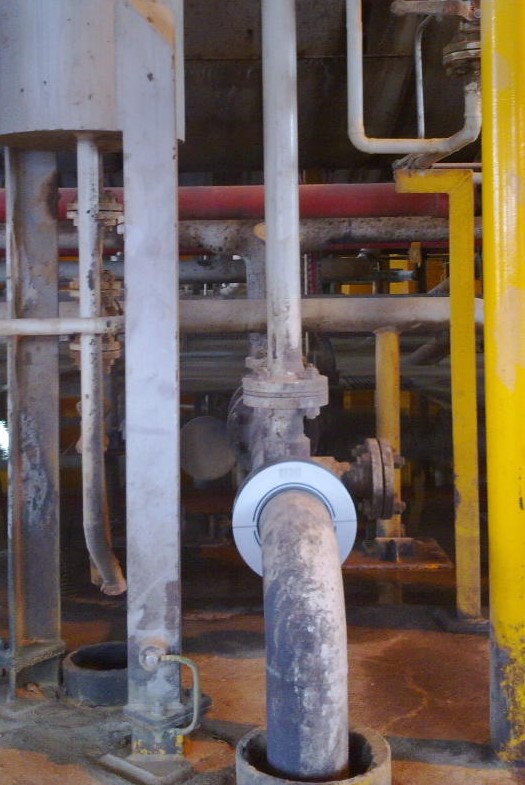 Industrial water treatment installation offshore